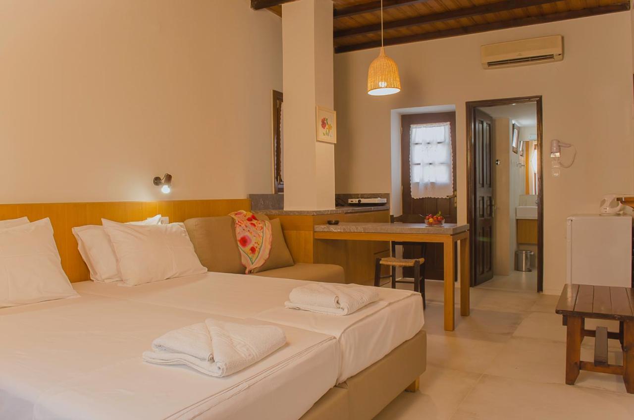 Kalypso Studios & Rooms باليوخورا المظهر الخارجي الصورة