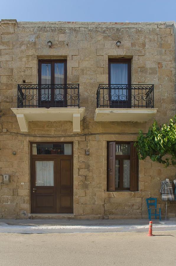 Kalypso Studios & Rooms باليوخورا المظهر الخارجي الصورة