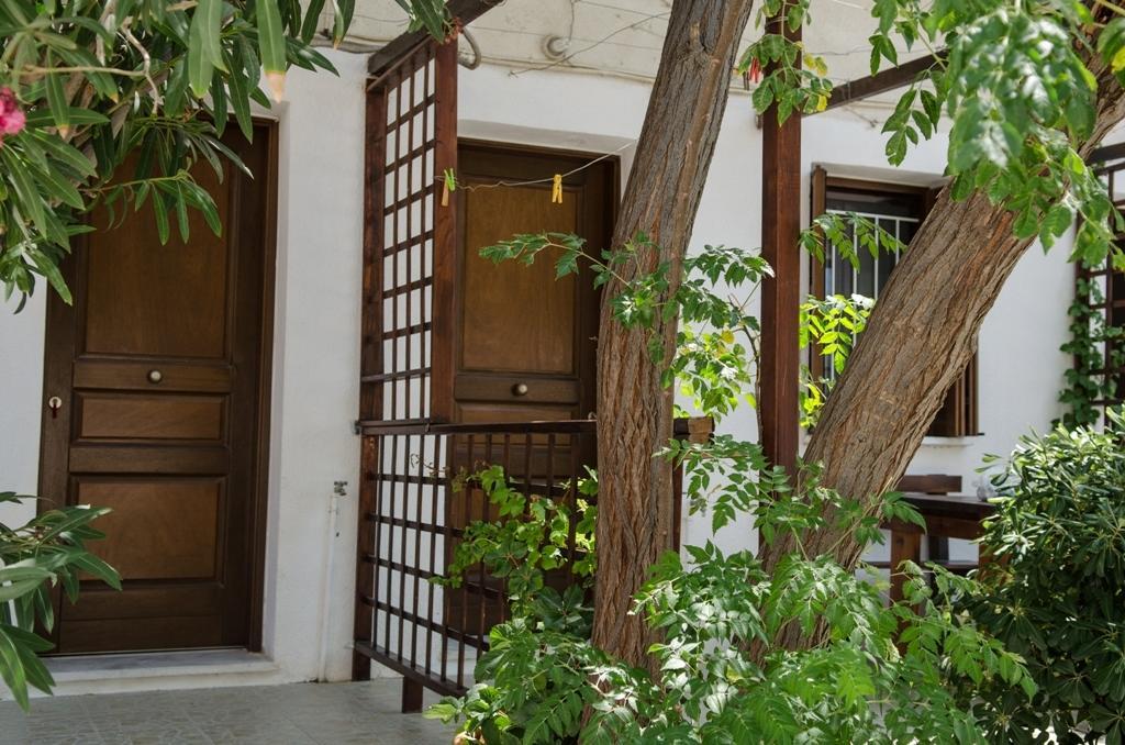 Kalypso Studios & Rooms باليوخورا المظهر الخارجي الصورة